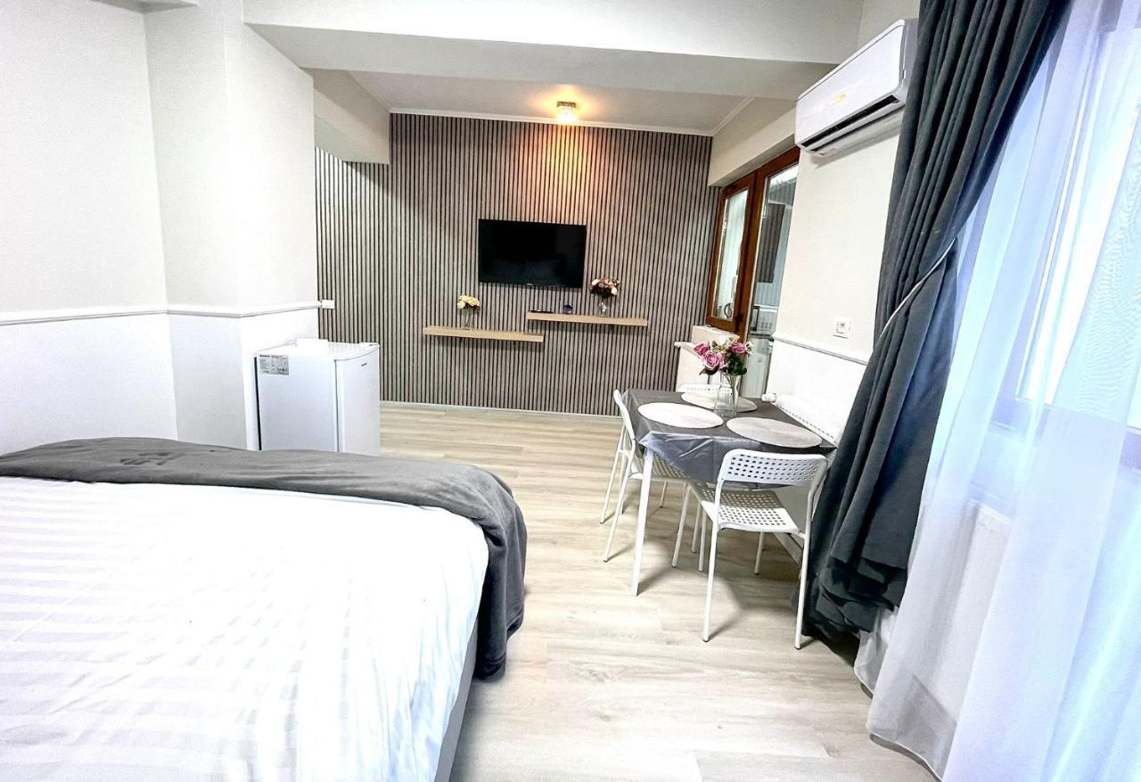 Baneasa Luxury Apartaments Bucharest Exterior photo