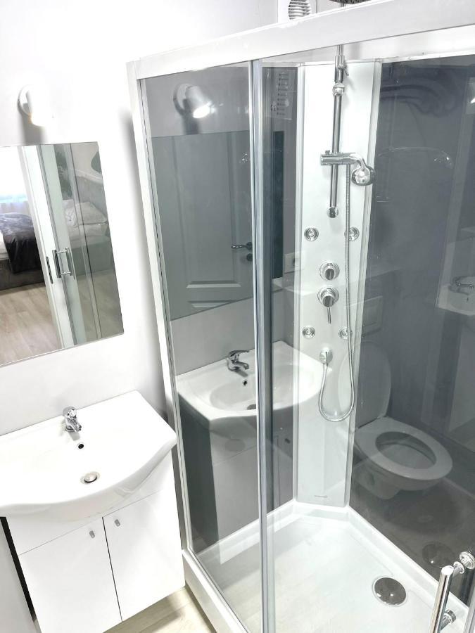 Baneasa Luxury Apartaments Bucharest Exterior photo