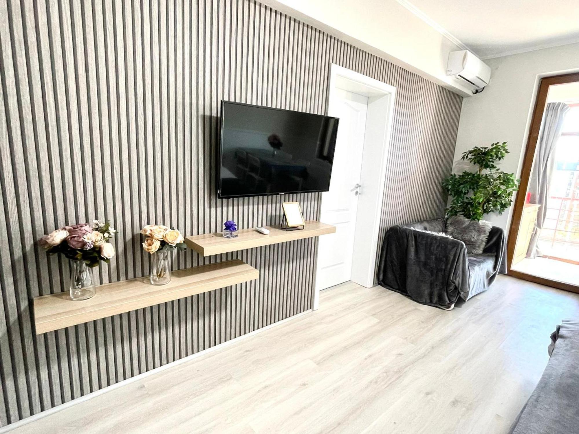 Baneasa Luxury Apartaments Bucharest Exterior photo